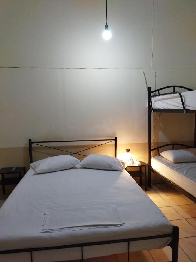 San Remo Hostel Афіни Екстер'єр фото